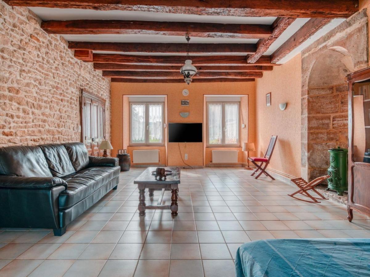 Authentic Cottage In Nouart Near Forest Exterior foto