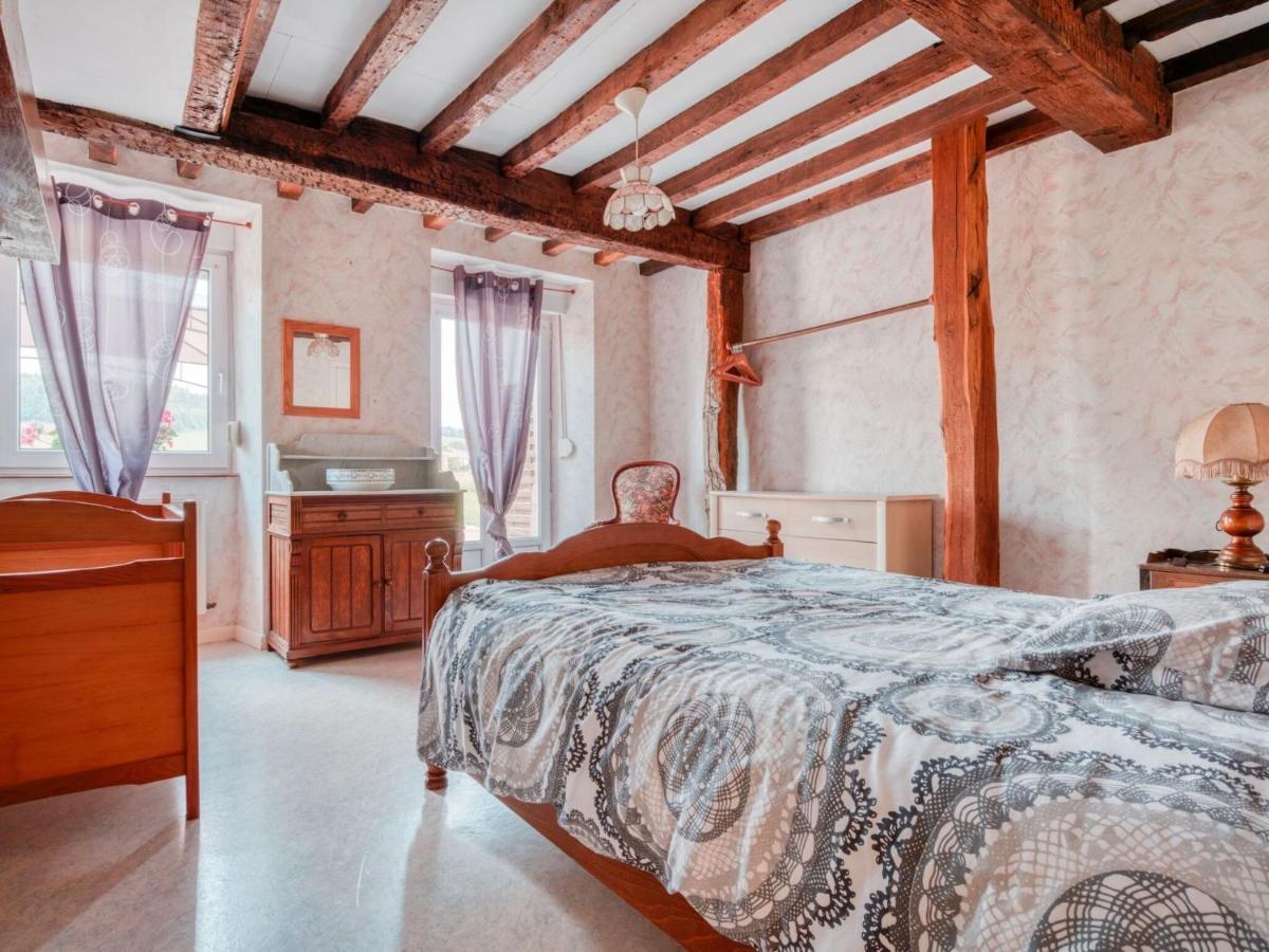 Authentic Cottage In Nouart Near Forest Exterior foto
