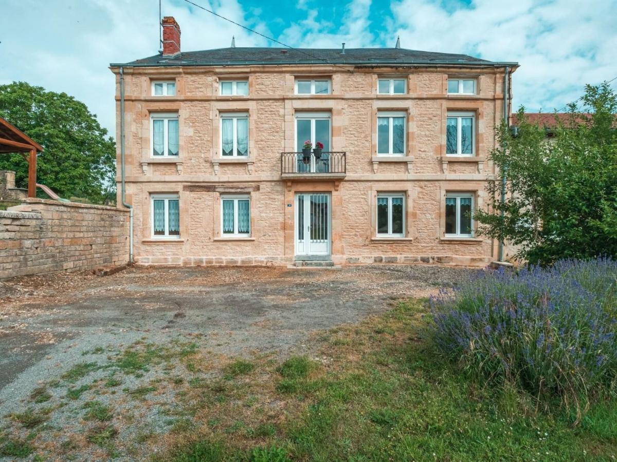 Authentic Cottage In Nouart Near Forest Exterior foto